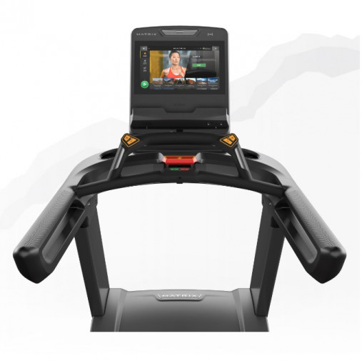 Беговая дорожка Matrix Performance. Консоль Touch