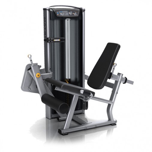 Разгибание ног сидя Matrix Versa Plus VS-S71P, грузоблочный тренажер, вес стека 104 кг.