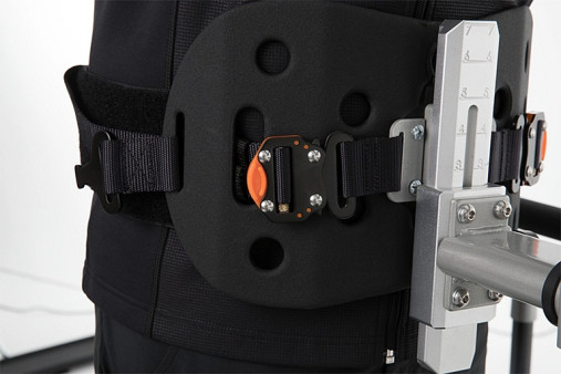 Реабилитационная беговая дорожка SPIRIT LW850 by DYACO (восстановление после инсульта