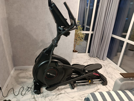 Эллиптический тренажер Sole Fitness E25 (2023) Эллиптический тренажер Sole Fitness E25 (2023)
