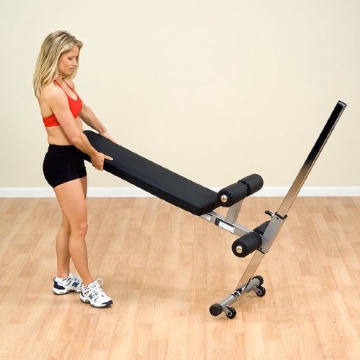 Скамья для пресса Body-Solid ProClub GAB60 удобно перемещать за счет имеющихся роликов