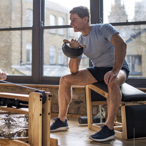 Настенный набор гантелей NOHrD Swing Board, материал: орех., общий вес: 40 кг (2, 4, 6 и 8 кг - по 2шт. )