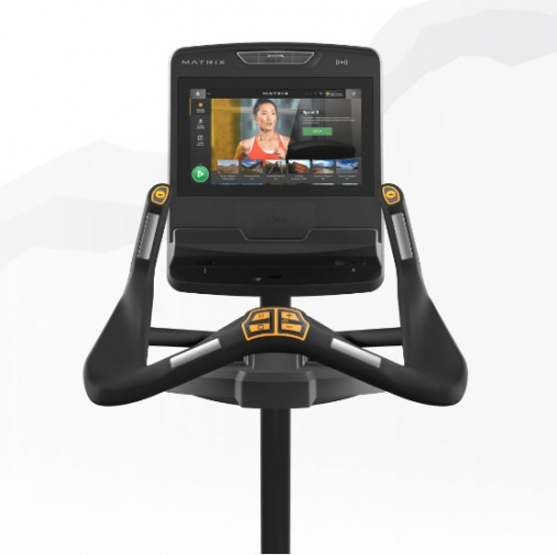 Вертикальный велотренажер Matrix Performance. Консоль Touch Base