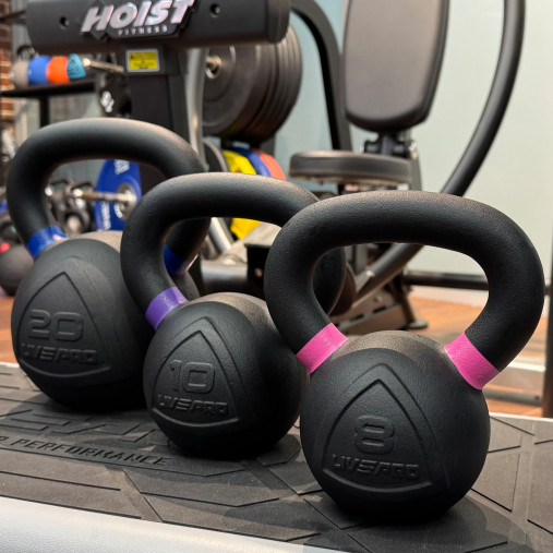 Чугунная гиря LIVEPRO Kettlebell 6 кг, черный Чугунная гиря LIVEPRO Kettlebell 6 кг, черный