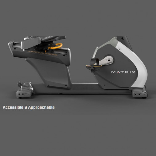 Горизонтальный велотренажер Matrix Performance. Консоль LED