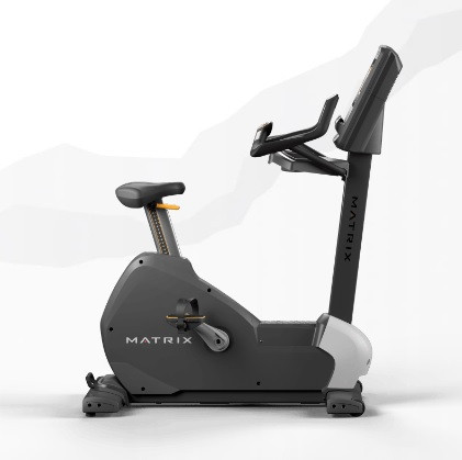 Вертикальный велотренажер Matrix Performance. Консоль Touch