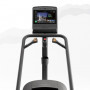 Лестница-эскалатор Matrix Lifestyle ClimbMill. Консоль Touch 16 TFT
