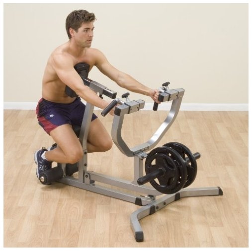 Идеально расположенные мягкие и прочные подушки DuraFirm™ обеспечивают усиленную работу мышц и полную амплитуду движений.