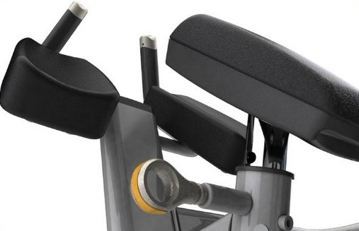 Запатентованные рукоятки повышенной комфортности Action Specific Grips™ c оптимальным распределением нагрузки на руки